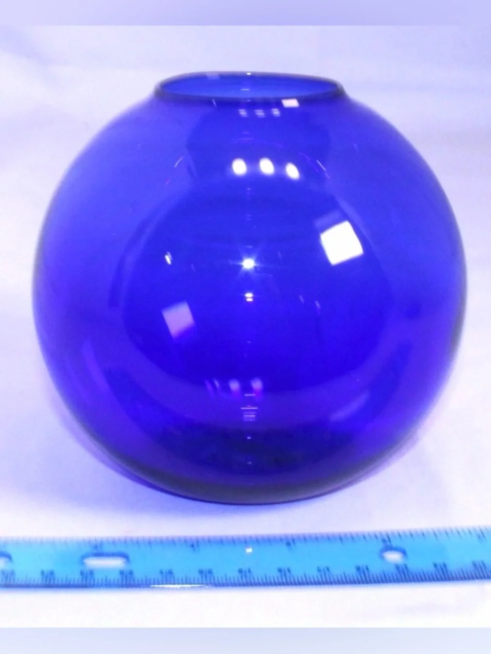 N/A round cobalt